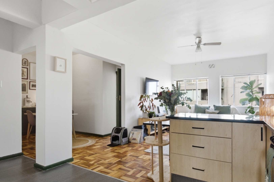 1 Bedroom Property for Sale in Sea Point Western Cape